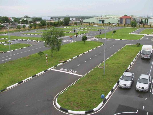 Kinh nghiệm thi sát hạch lái xe B2 thi-bang-lai-b2