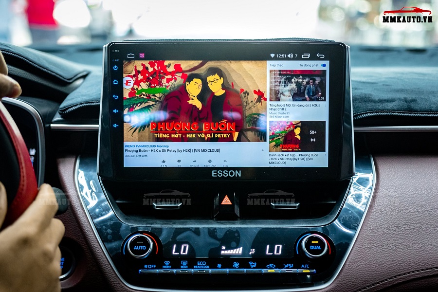 Màn hình DVD Android Toyota Corolla Cross giúp kết nối giải trí đa phương tiện, nghe nhạc, lướt web, đọc báo được tích hợp ở màn hình dvd android ô tô
