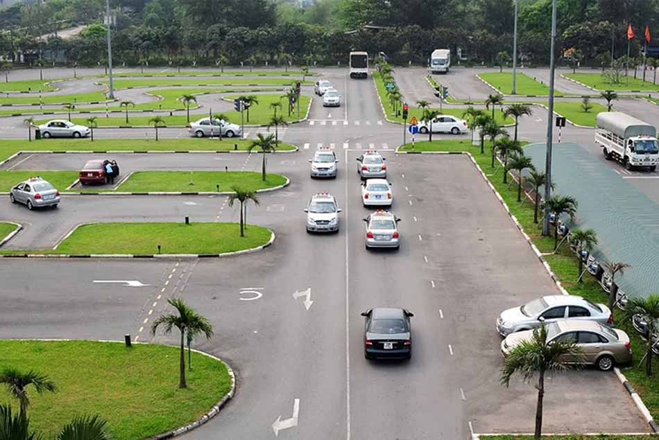 Những loại bằng lái xe Ô tô - Cần lưu ý gì khi thi lấy giấy phép lái ô tô bang-lai-xe-o-to