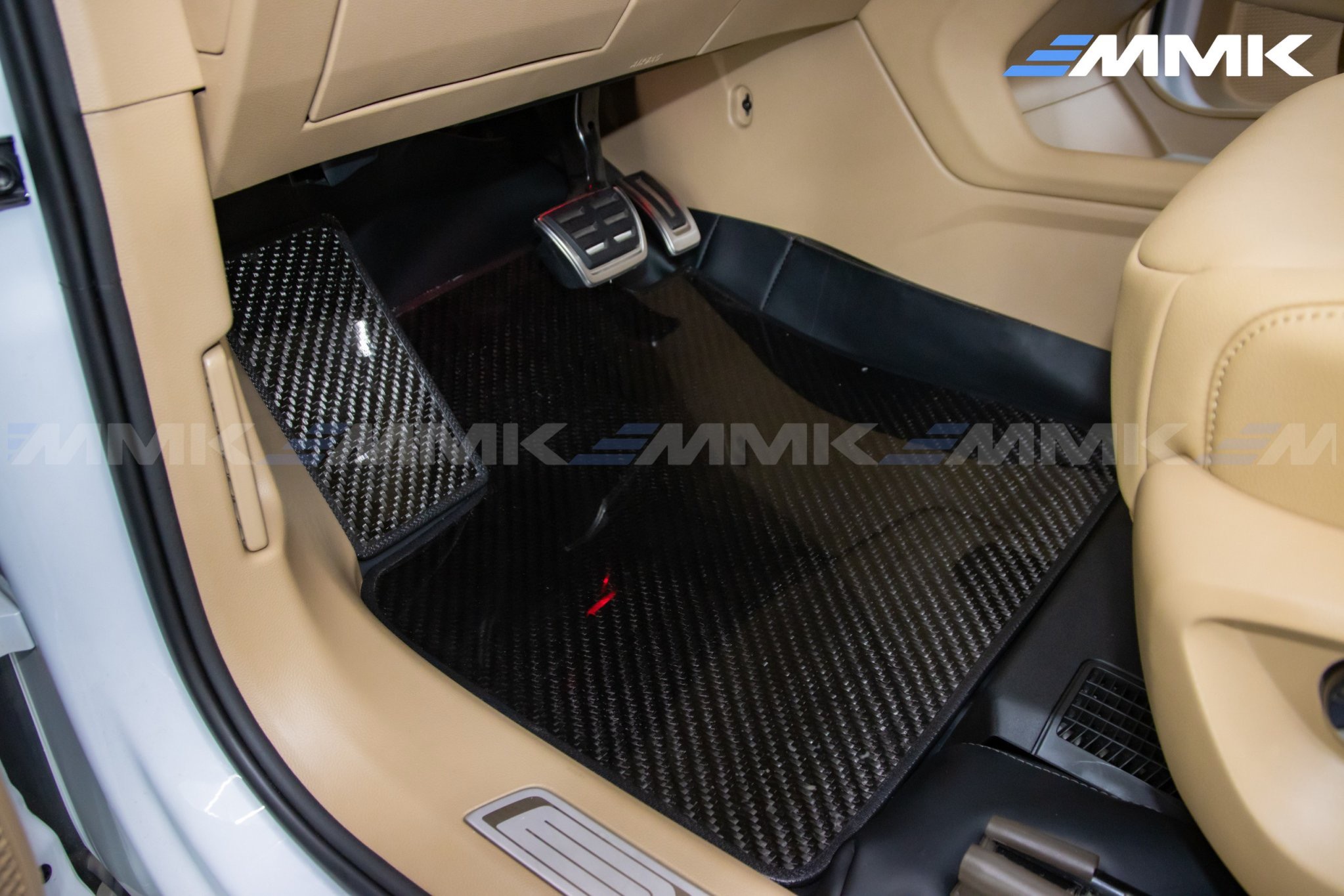 Độ Limousine Volkswagen Viloran - Chi Tiết Gói Độ 2024 Lót Sàn Carbon Volkswagen Viloran
