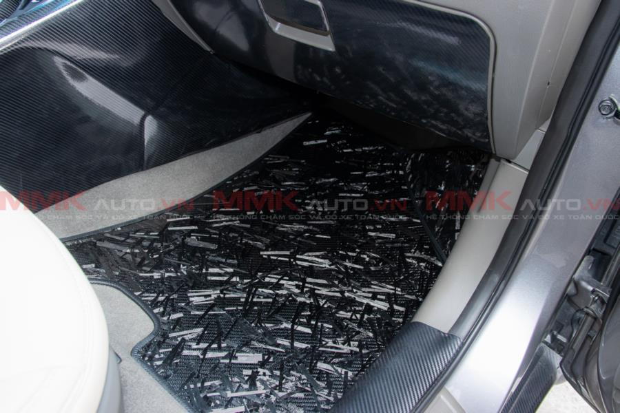 Sàn Carbon Kia Sportage Sàn Carbon MMK - AUTO được cố định chắc chắn