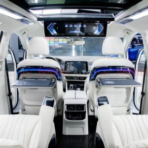 Volkswagen Viloran độ nội thất limousine: Nâng tầm trải nghiệm