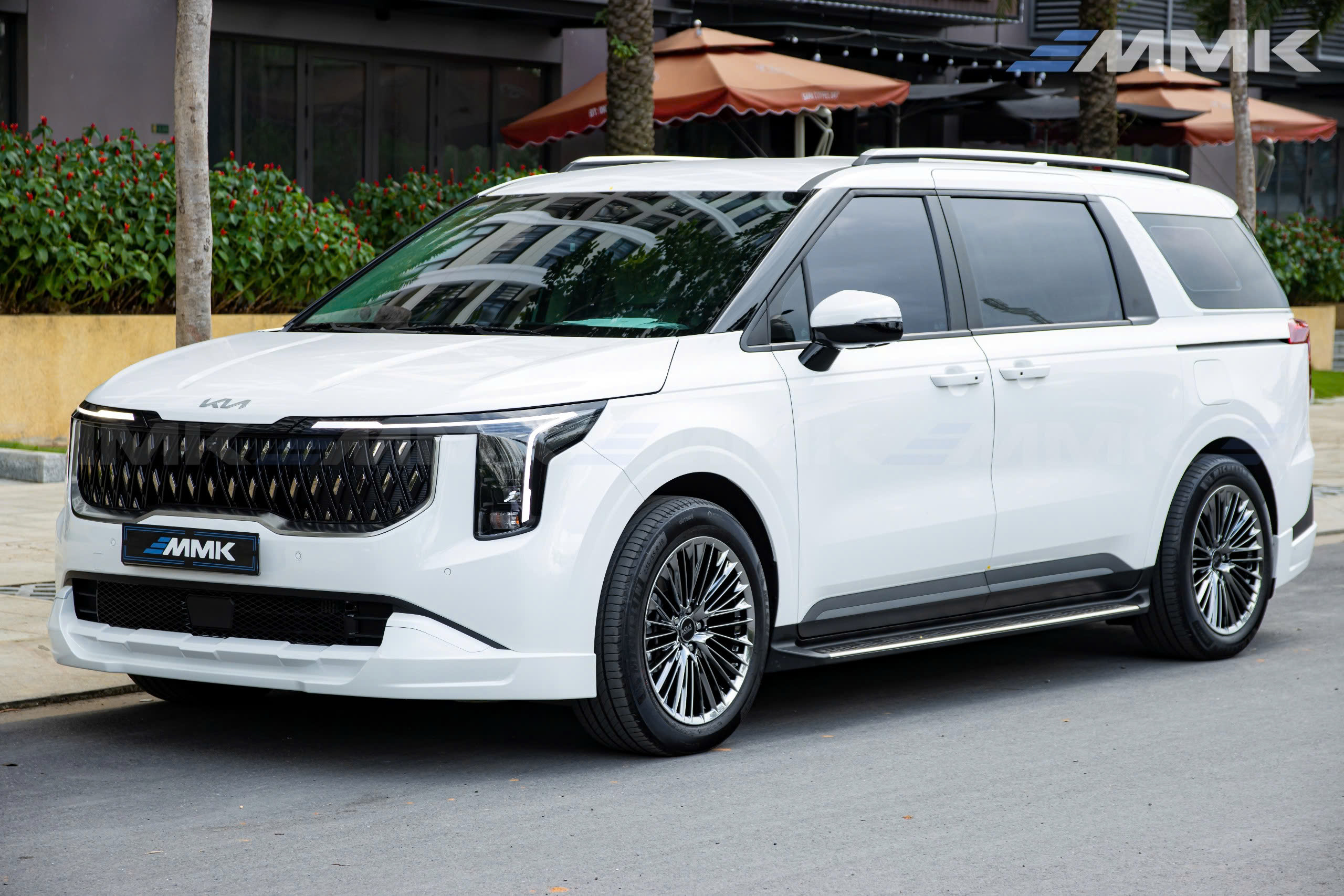 Khi Nào Nên Độ KIA Carnival Luxury 2025 Thành Limousine? khi nào nên độ KIA Carnival luxury 2025 thành limousine