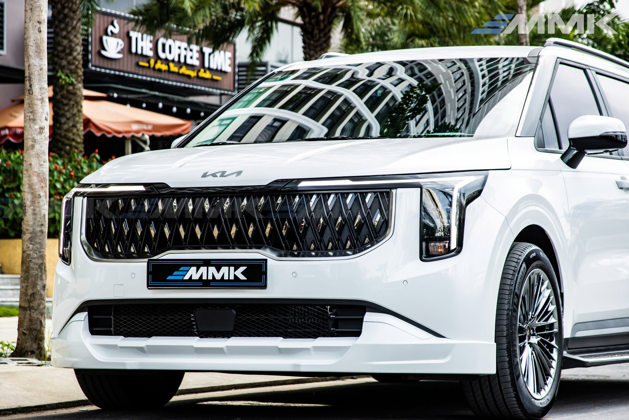 phiên bản Limousine sở hữu thiết kế ngoại thất độc đáo