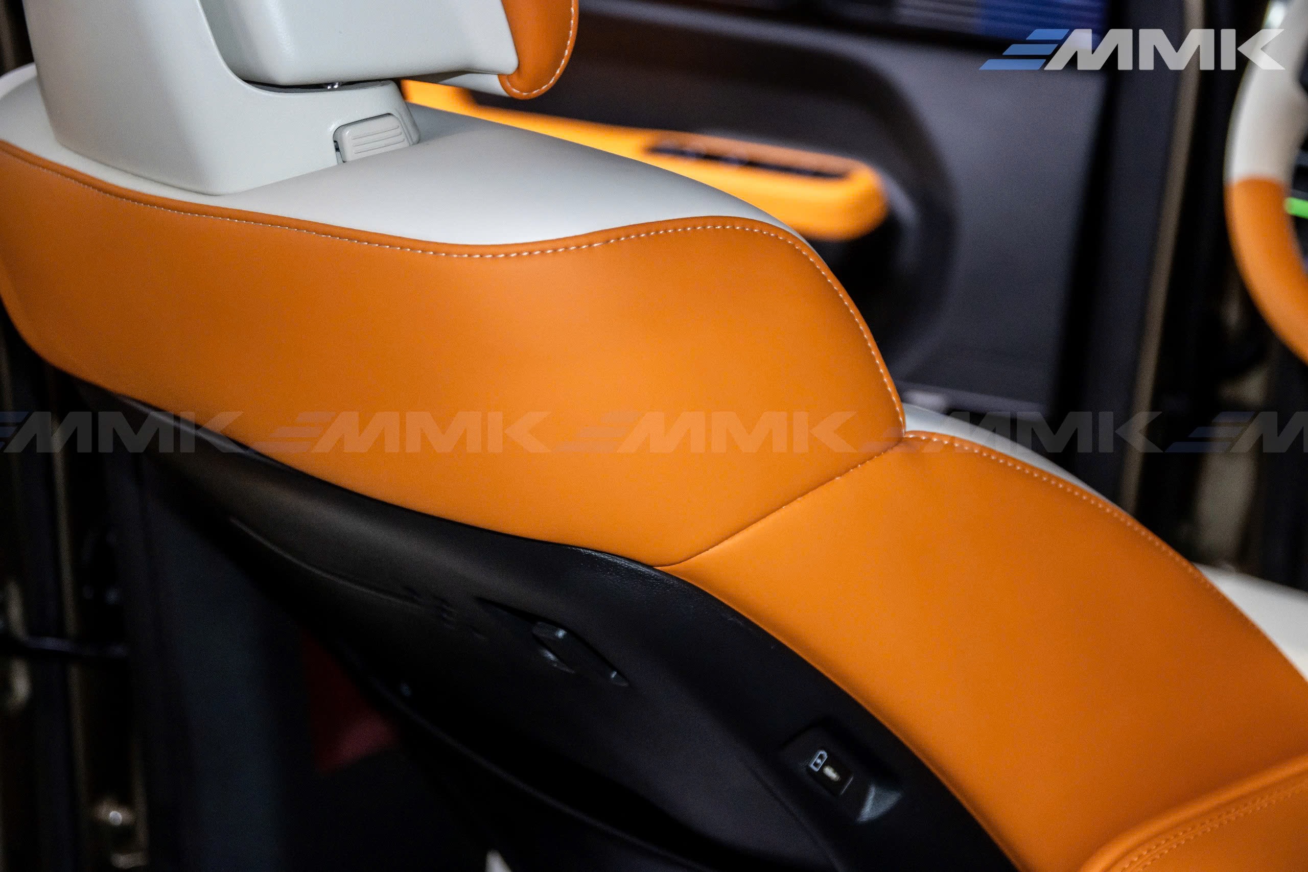 đổi màu nội thất Hyundai Santafe