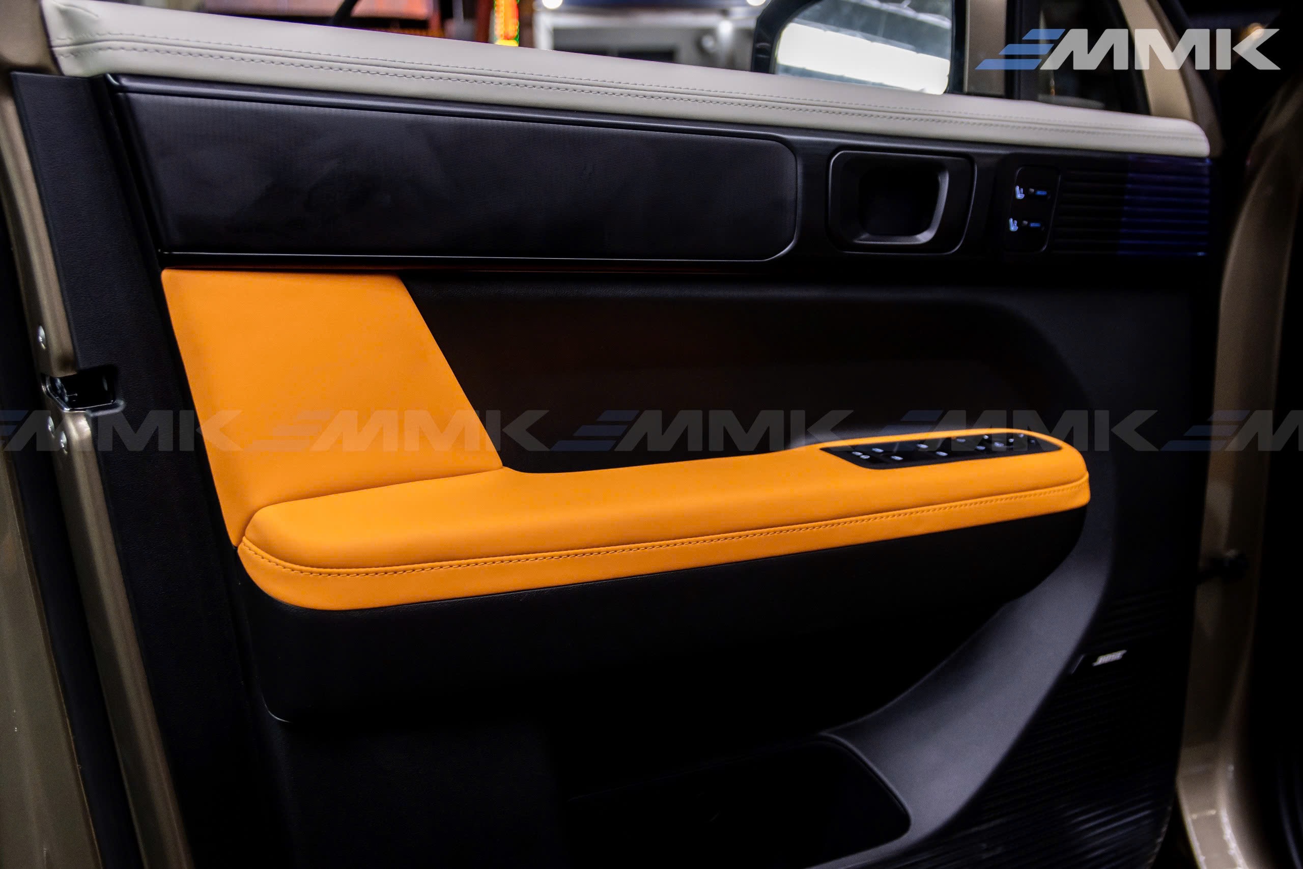 đổi màu nội thất Hyundai Santafe