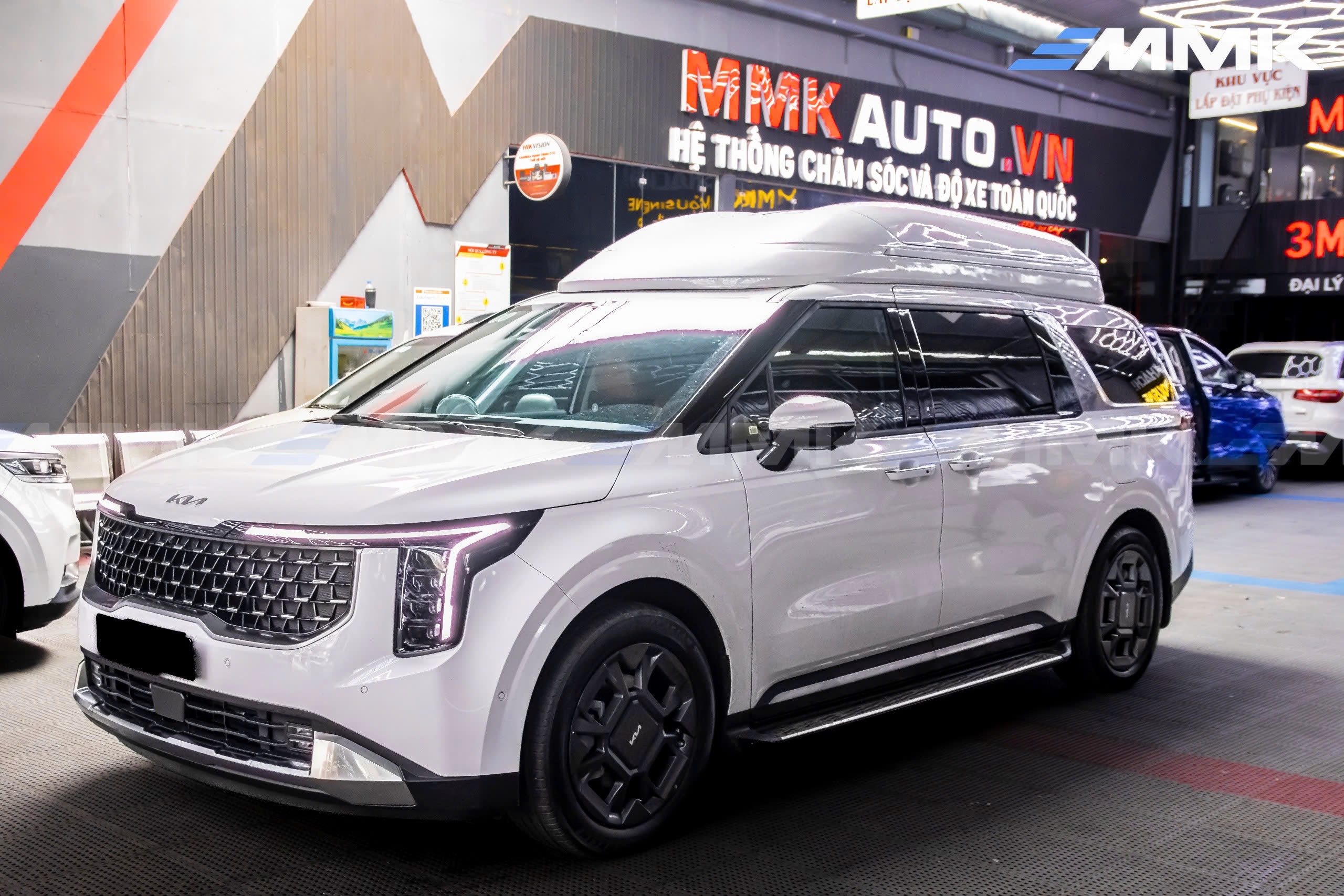 cốp nóc phi thuyền KIA Carnival