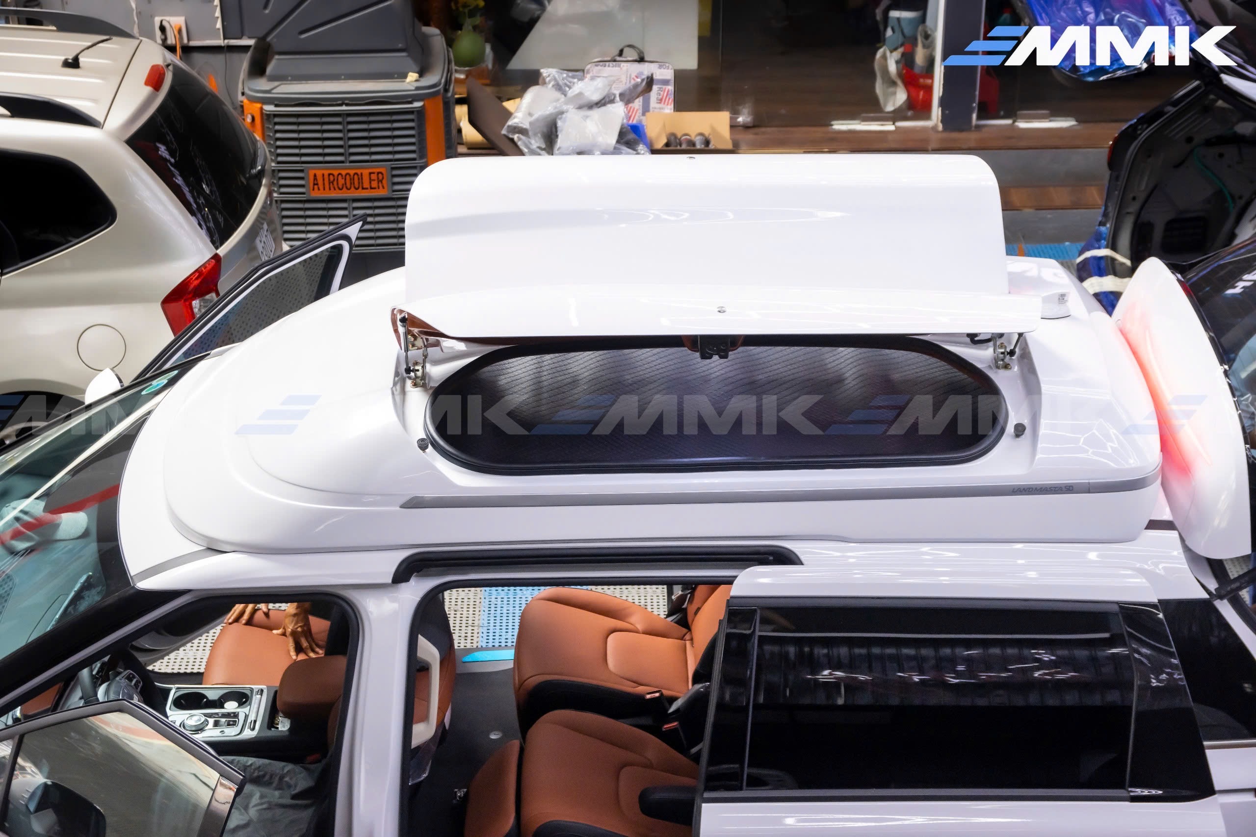 cốp nóc phi thuyền KIA Carnival