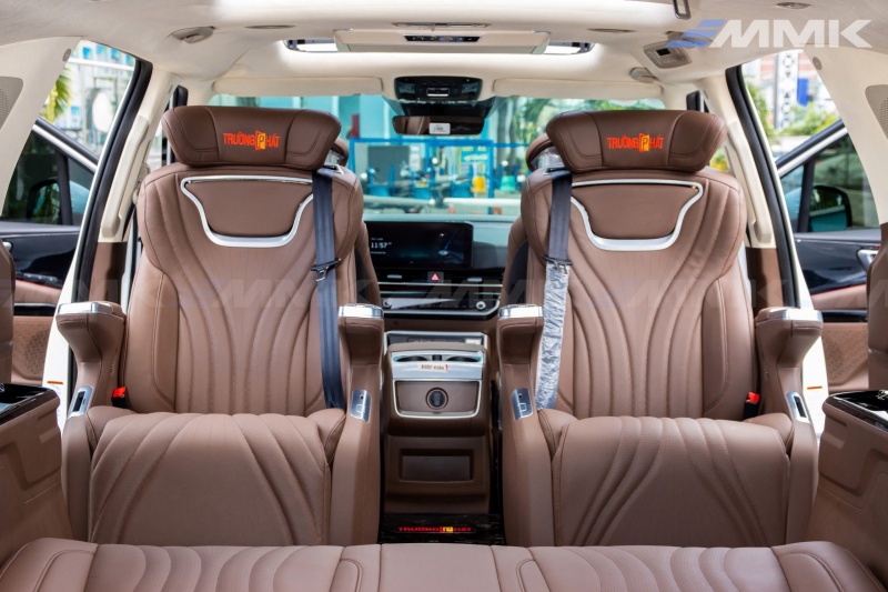 độ KIA Carnival nâu mocha