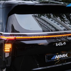 KIA Carnival độ body kit full black