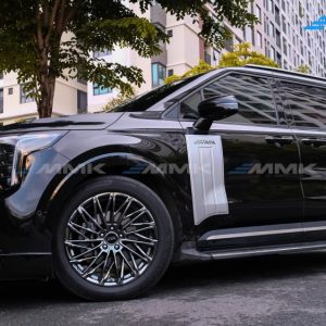 KIA Carnival độ body kit full black