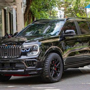 Độ xe Ford Everest: Chi tiết phụ kiện về Nội Ngoại Thất Do xe Ford Everest giup nang tam dien mao chinh phuc dia hinh ben bi va manh me