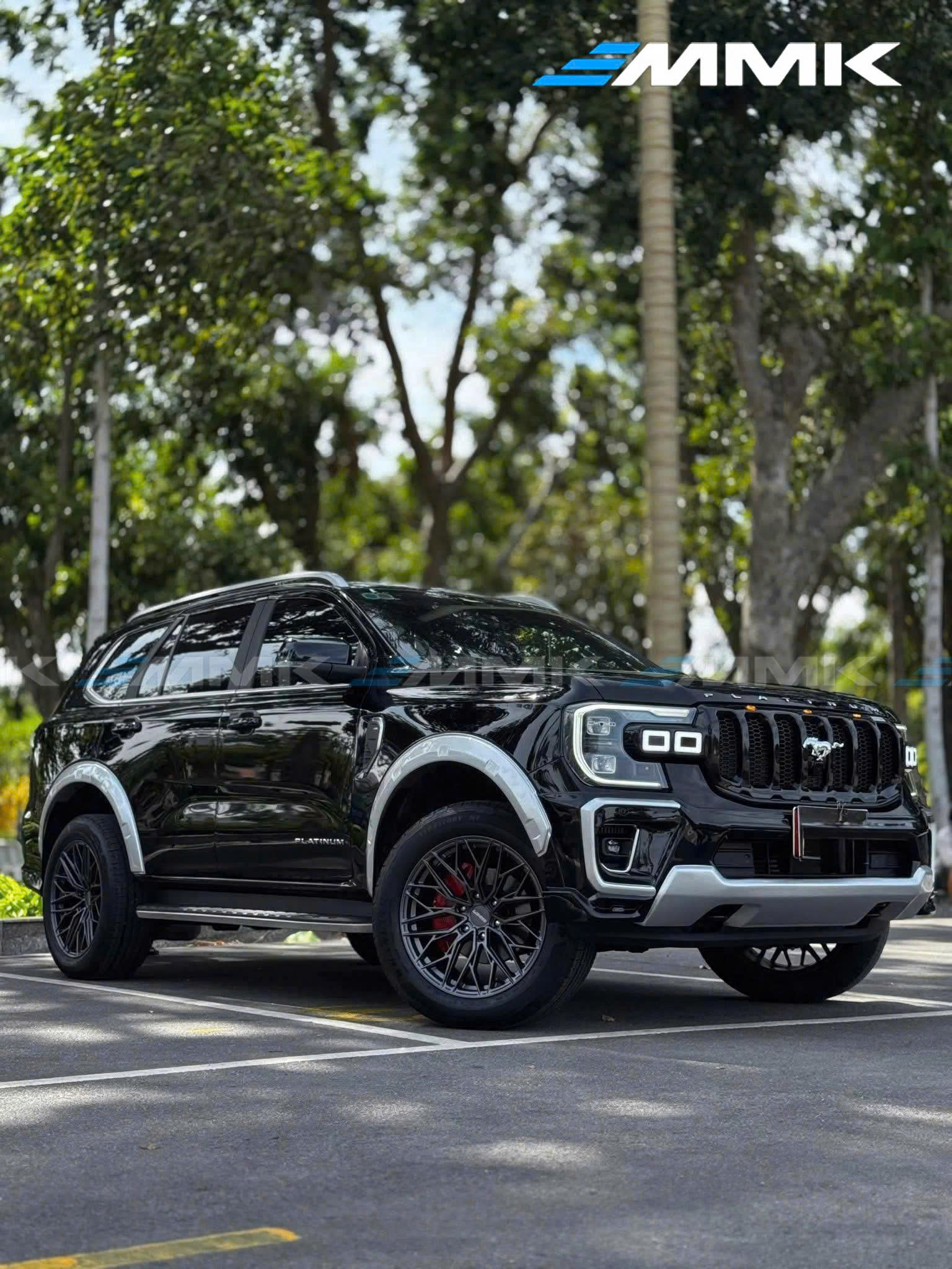 Độ xe Ford Everest: Chi tiết phụ kiện về Nội Ngoại Thất MMK Auto nâng cấp ngoại thất Ford Everest đẹp và vận hành an toàn