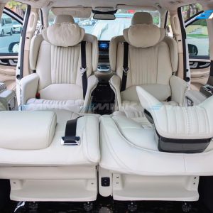 Mercedes V250 độ ghế limousine siêu sang | MMK Auto Co che xoay 180 do tao khong gian tro chuyen lam viec tuong tac truc tiep voi khach hang doi tac hoac gia dinh