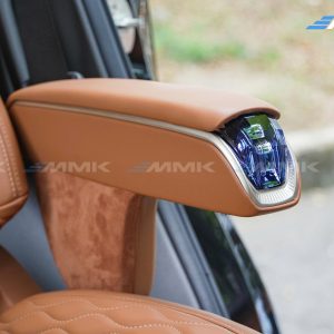Toyota Land Cruiser Prado độ ghế Hongyi Throne chuẩn thương gia tay ghe hongyi throne tich hop pha le tinh xao ton len ve dep tinh te dang cap chuan thuong gia